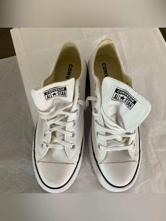 Converse Shoes - Converse Chuck Taylor All Star Platform White size 9